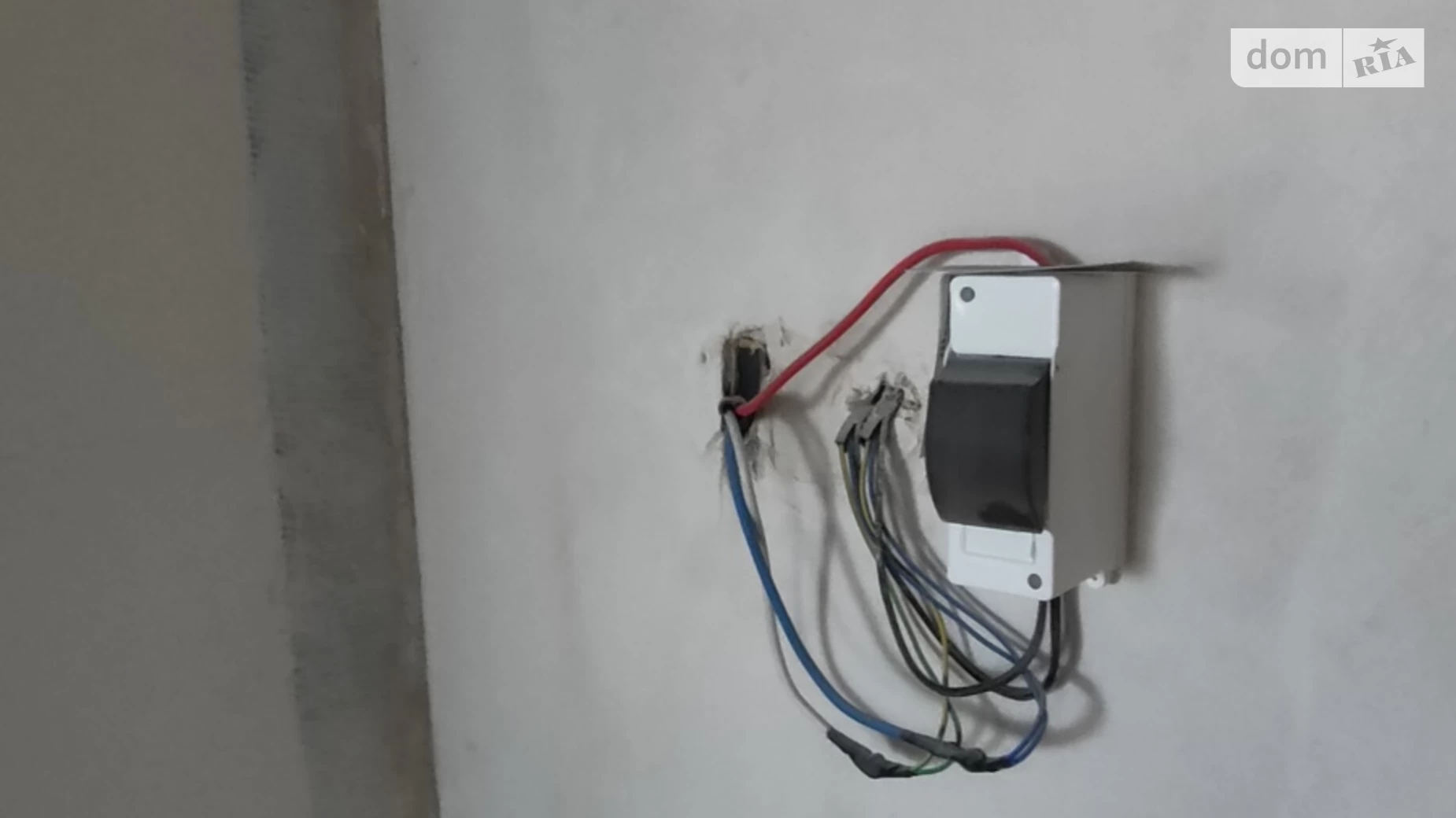 Продается 2-комнатная квартира 44 кв. м в Ирпене, ул. Университетская(Карла Маркса), 3/1 - фото 2