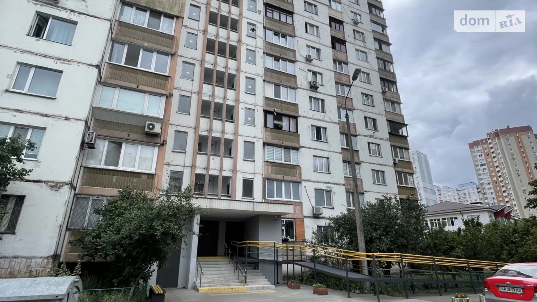 Продается 3-комнатная квартира 72 кв. м в Киеве, ул. Драгоманова, 3А - фото 2