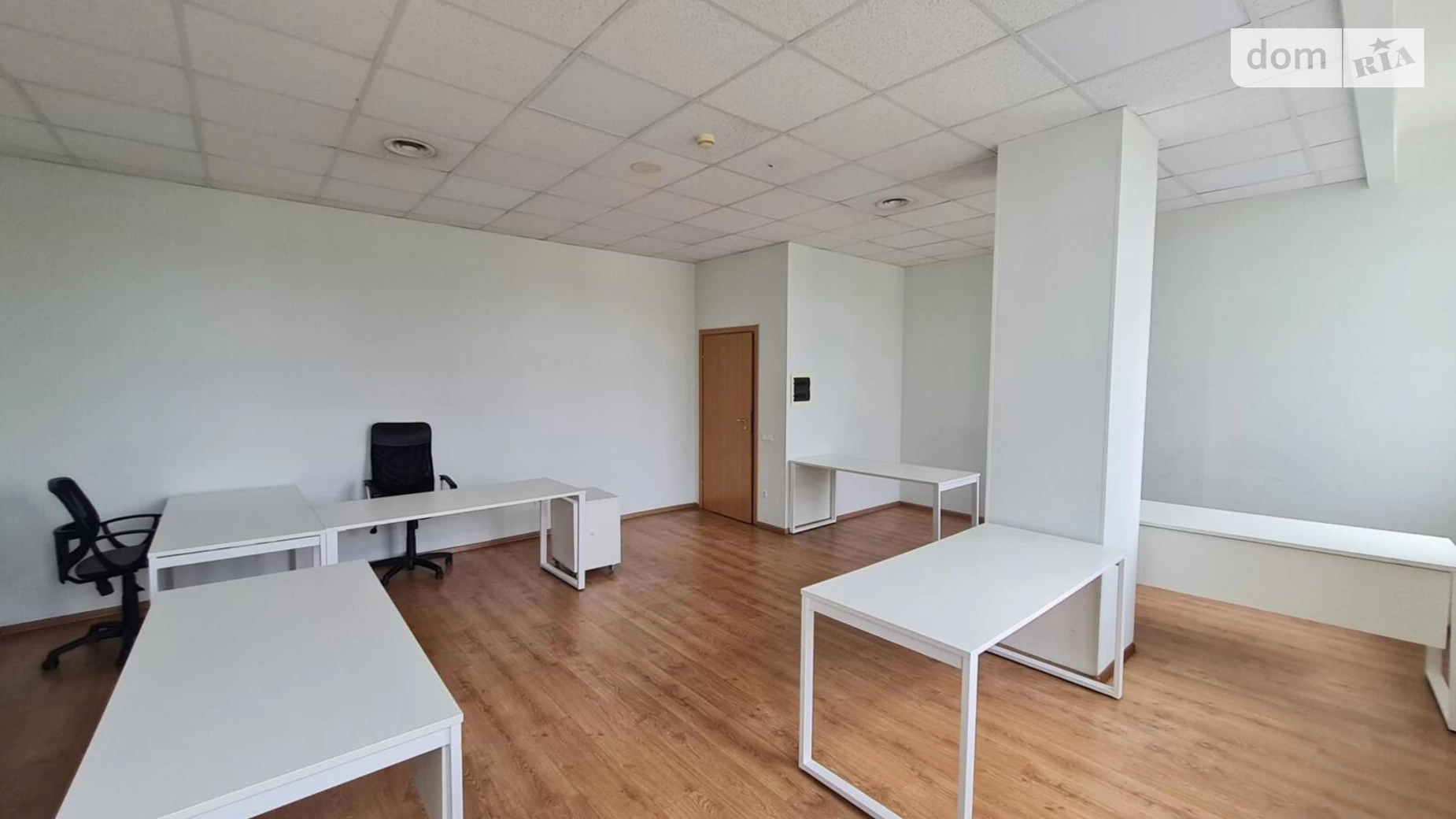 Сдается в аренду офис 299 кв. м в бизнес-центре, цена: 5980 $ - фото 2