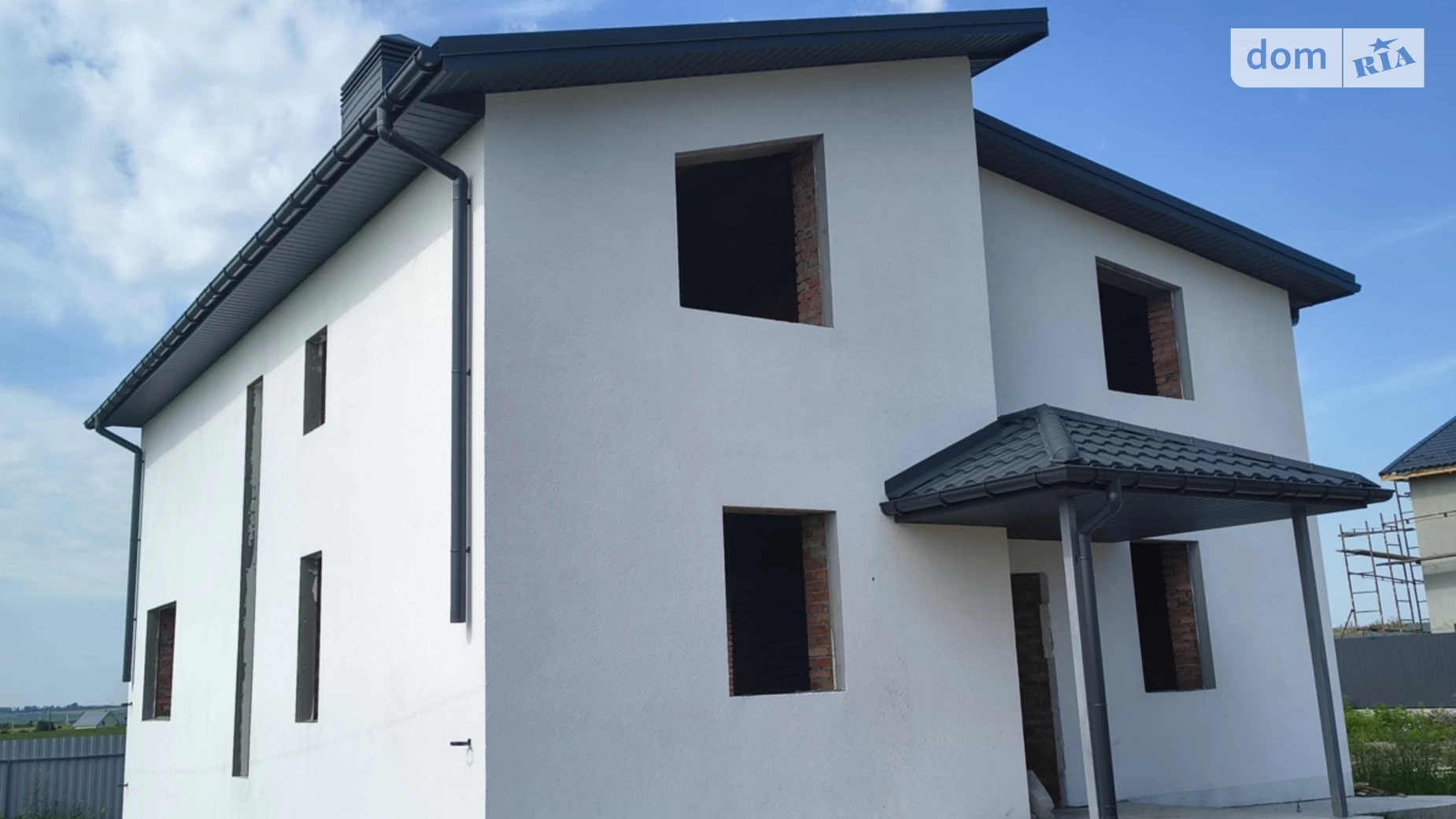 Продается дом на 2 этажа 157 кв. м с бассейном, цена: 130000 $ - фото 4