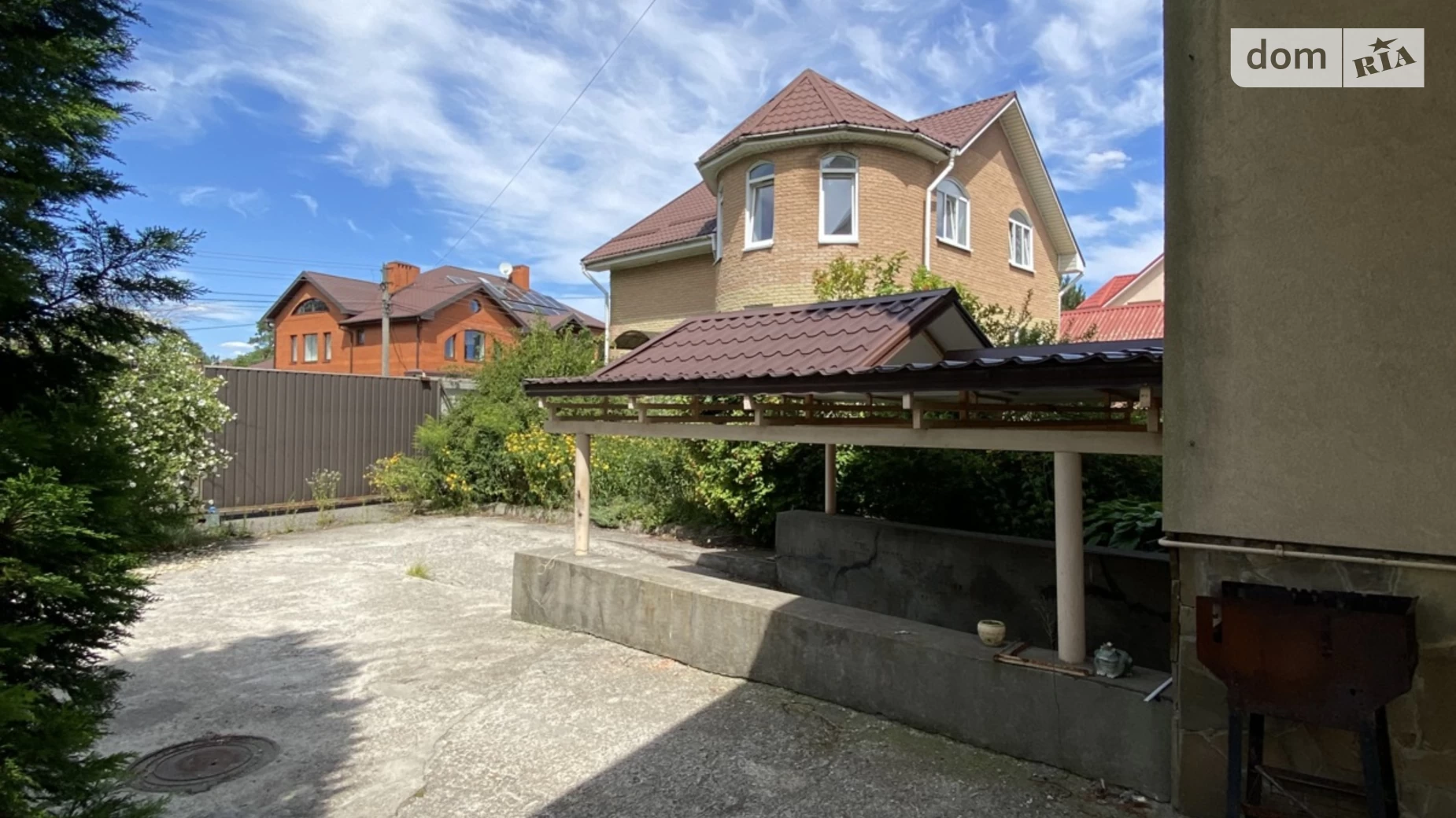 Продается дом на 3 этажа 370 кв. м с камином, цена: 230000 $ - фото 4