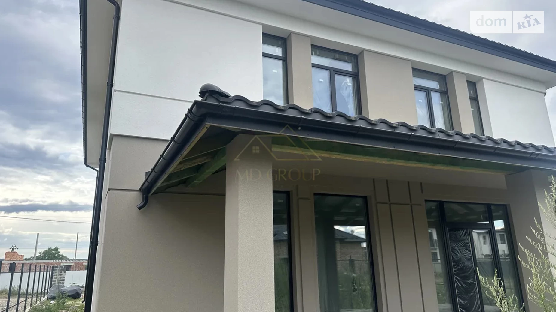 Продается дом на 2 этажа 263 кв. м с бассейном, цена: 215000 $ - фото 3