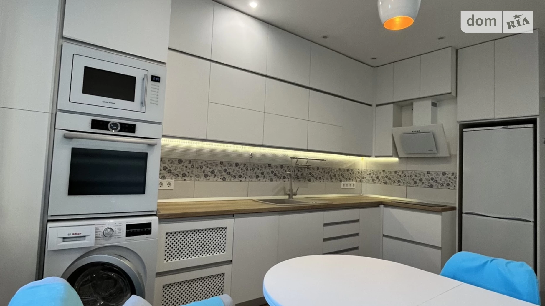 Сдается в аренду 3-комнатная квартира 70 кв. м в Крыжановка, ул. Академика Сахарова, 3Б - фото 2