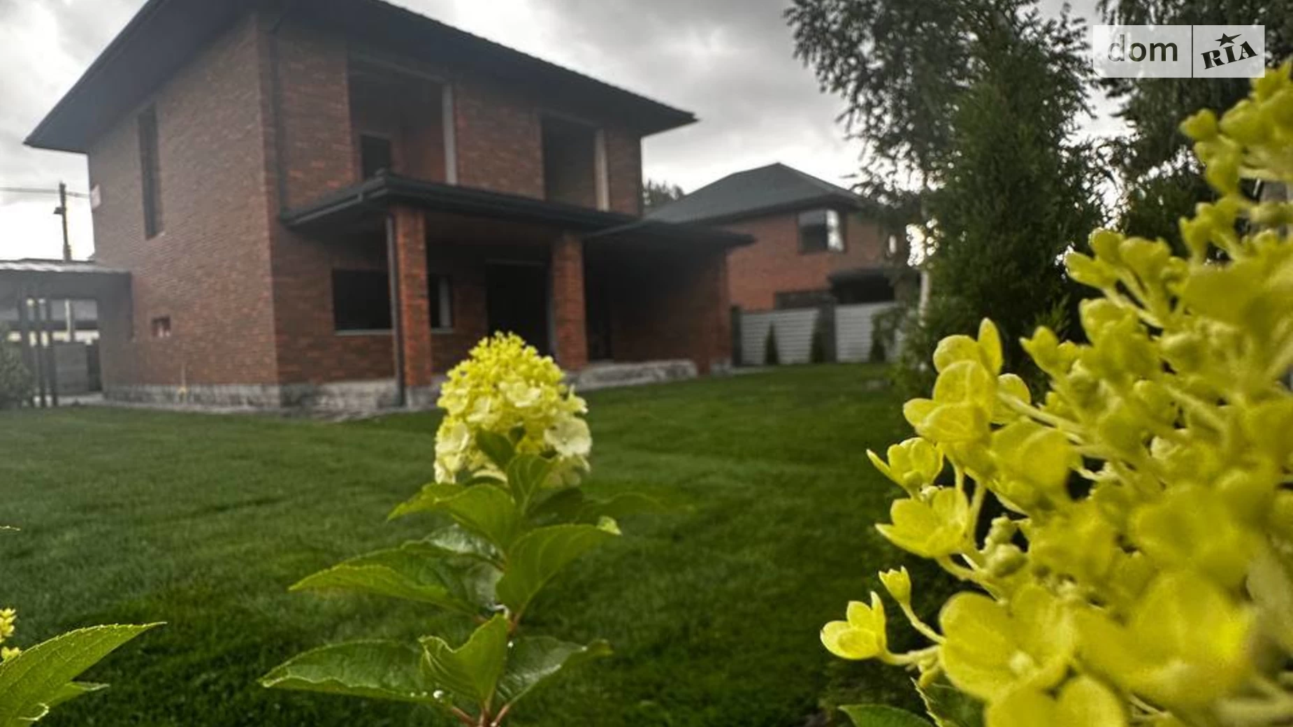 Продается дом на 2 этажа 175 кв. м с гаражом, цена: 245000 $ - фото 2