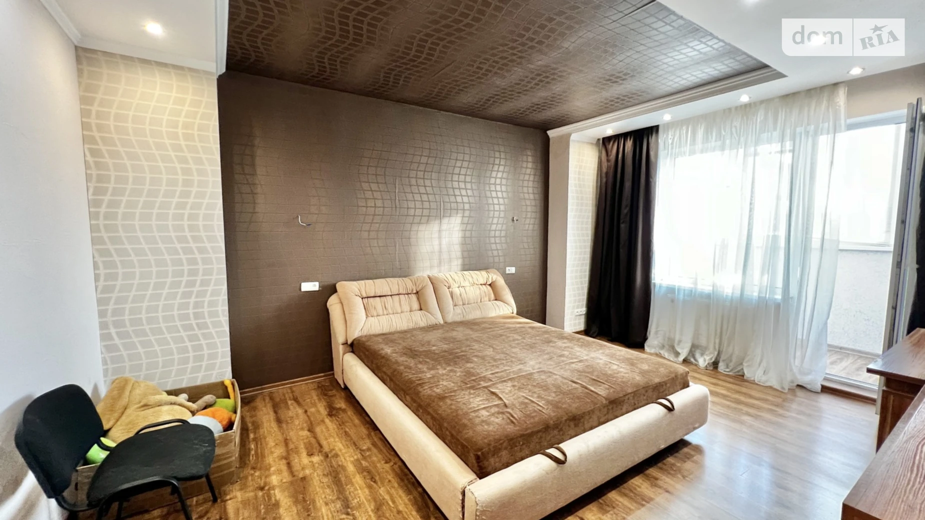 Продається 2-кімнатна квартира 75 кв. м у Лиманці, мас. Радужний, 7Б - фото 3