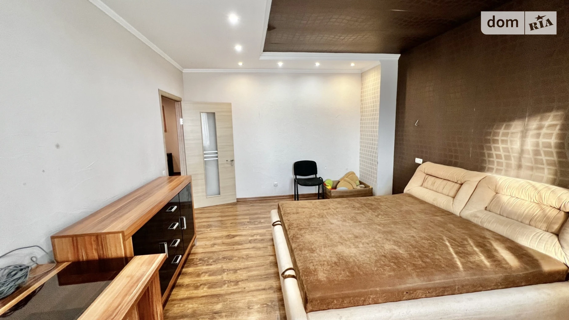 Продається 2-кімнатна квартира 75 кв. м у Лиманці, мас. Радужний, 7Б - фото 5