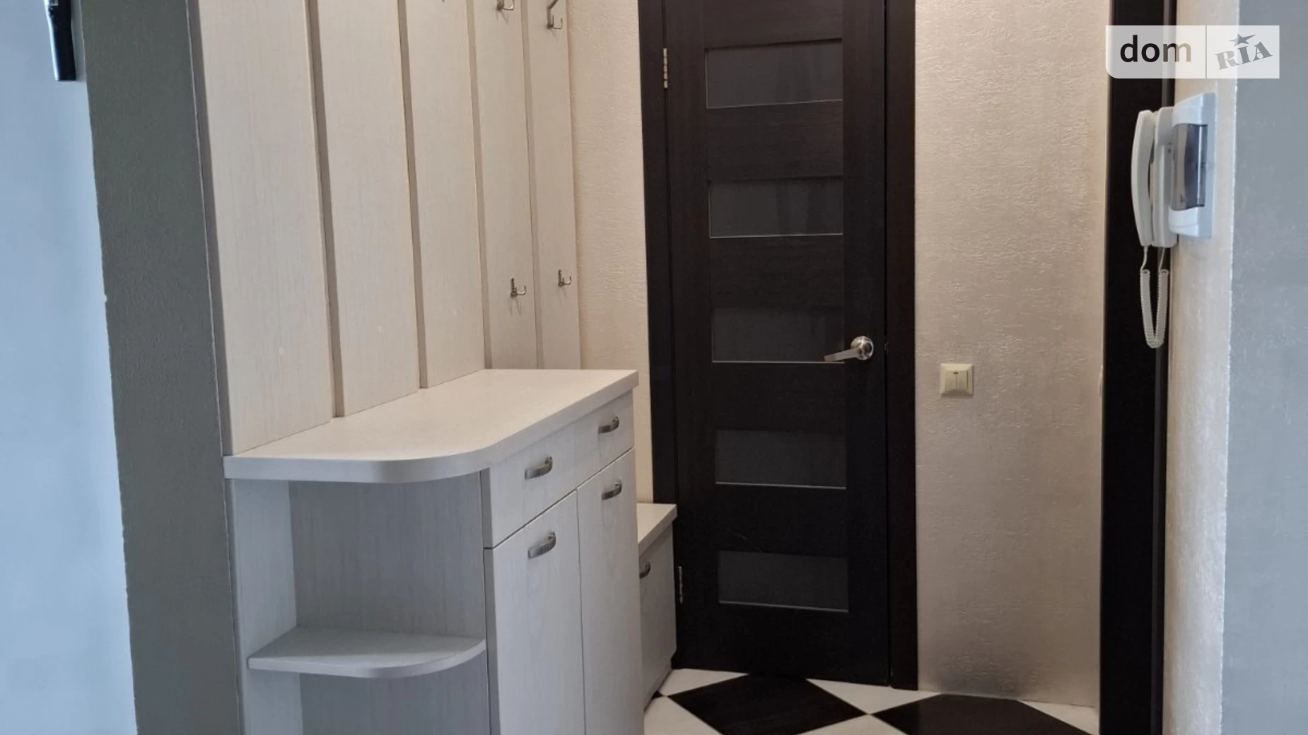 Продается 1-комнатная квартира 57 кв. м в Буче, бул. Богдана Хмельницкого, 16 - фото 2