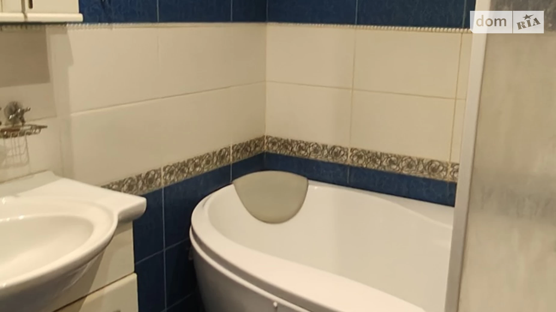 Продается дом на 3 этажа 220 кв. м с мансардой, цена: 185000 $ - фото 2