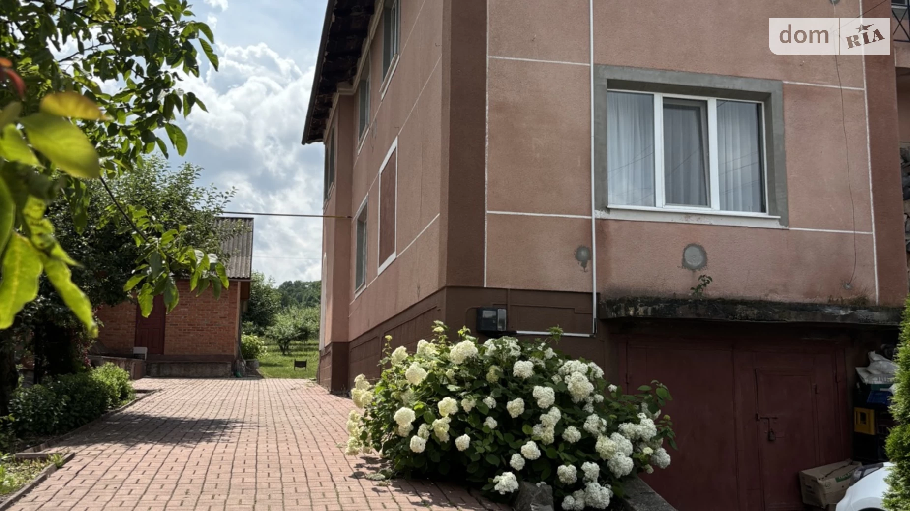 Продается дом на 2 этажа 262 кв. м с участком, цена: 71500 $ - фото 2