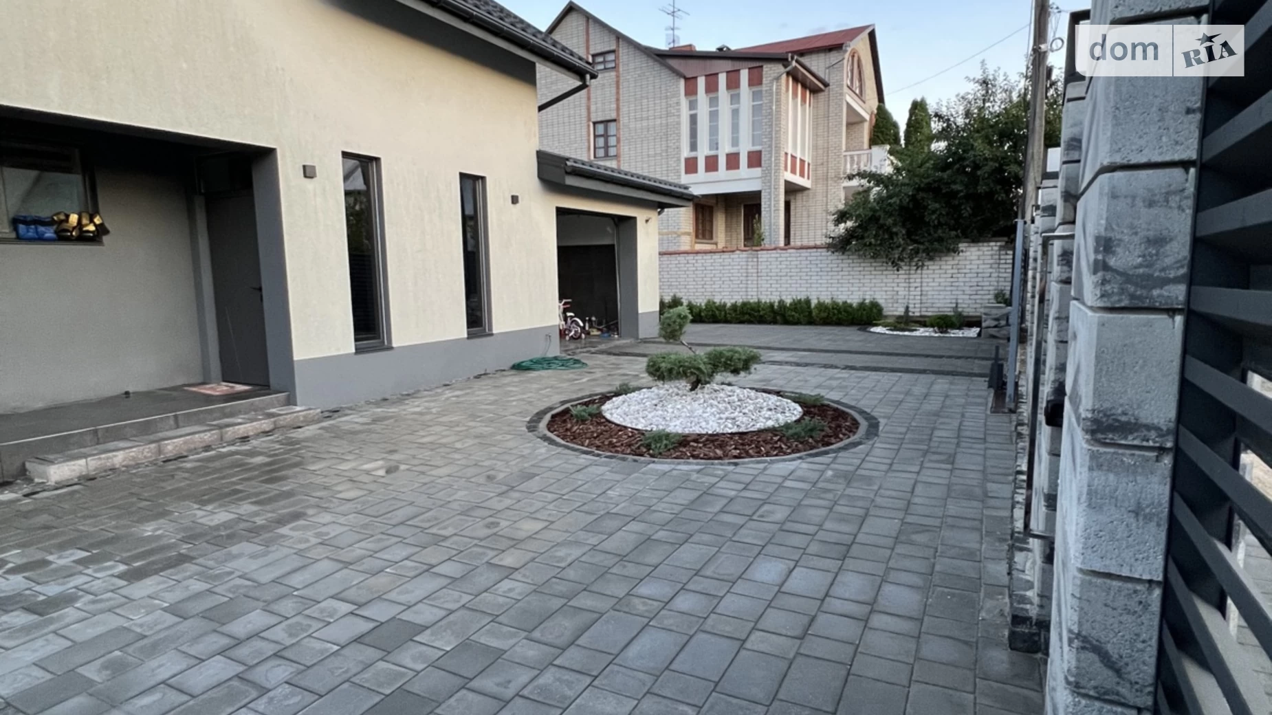 Продается дом на 2 этажа 153 кв. м с гаражом, цена: 260000 $ - фото 5