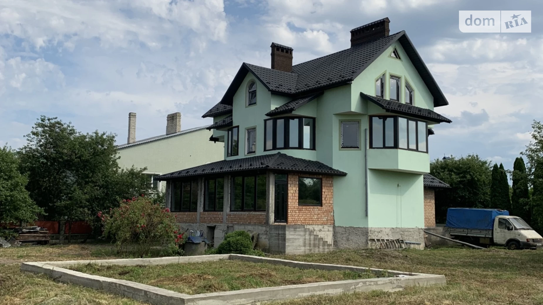 Продается дом на 3 этажа 354 кв. м с гаражом, цена: 145000 $ - фото 2