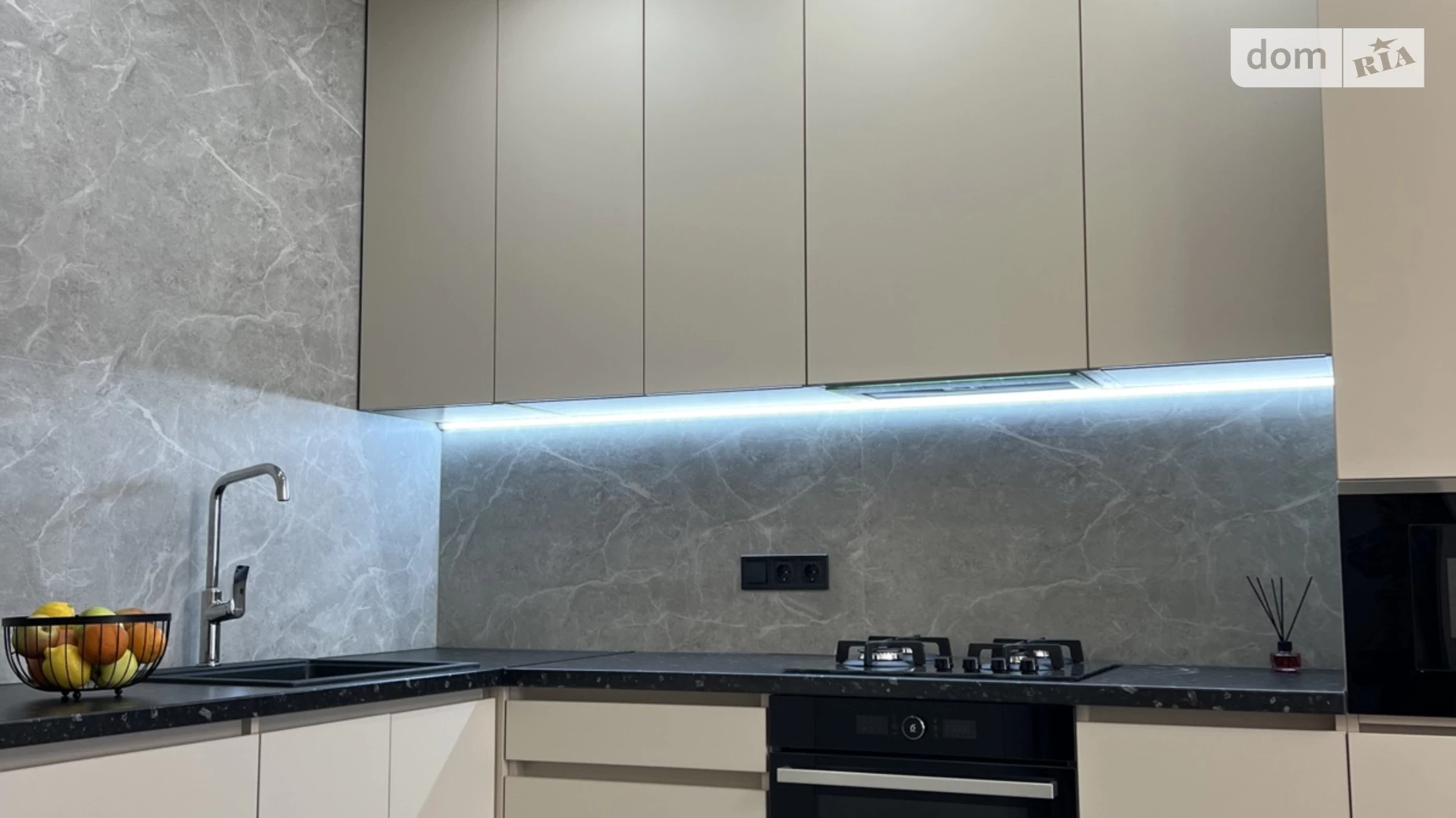 Продается 1-комнатная квартира 42 кв. м в Ирпене, ул. Василия Стуса(Пушкинская), 27 - фото 2