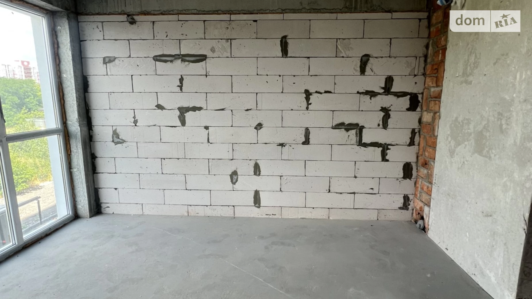 Продается 1-комнатная квартира 35 кв. м в Гостомеле, ул. Свято-Покровская(Ленина), 73 - фото 2