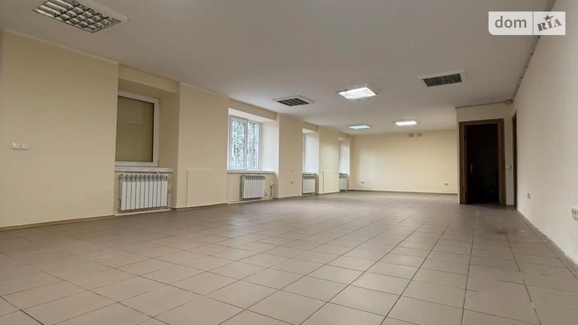 Сдается в аренду офис 80 кв. м в бизнес-центре, цена: 600 $ - фото 2