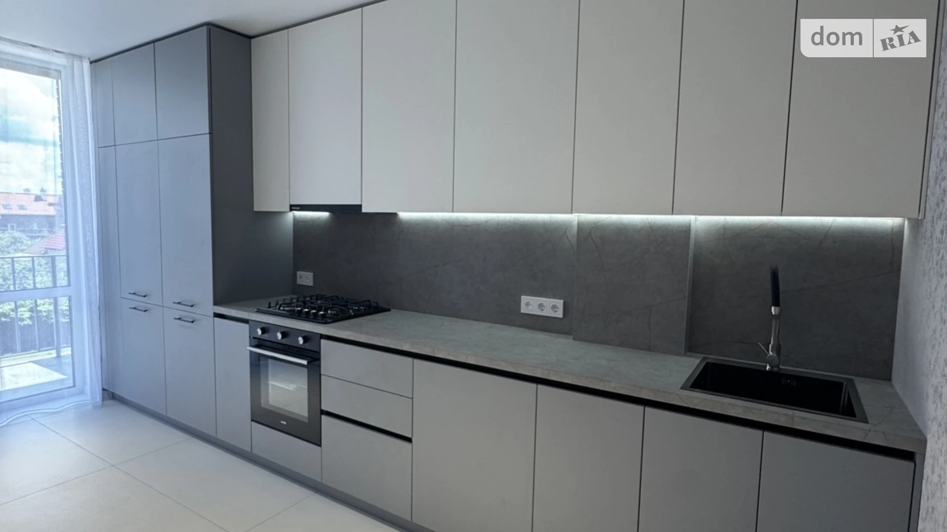 Продается 2-комнатная квартира 58 кв. м в Ирпене, ул. Соборная(ІІІ Интернационала), 9 - фото 2