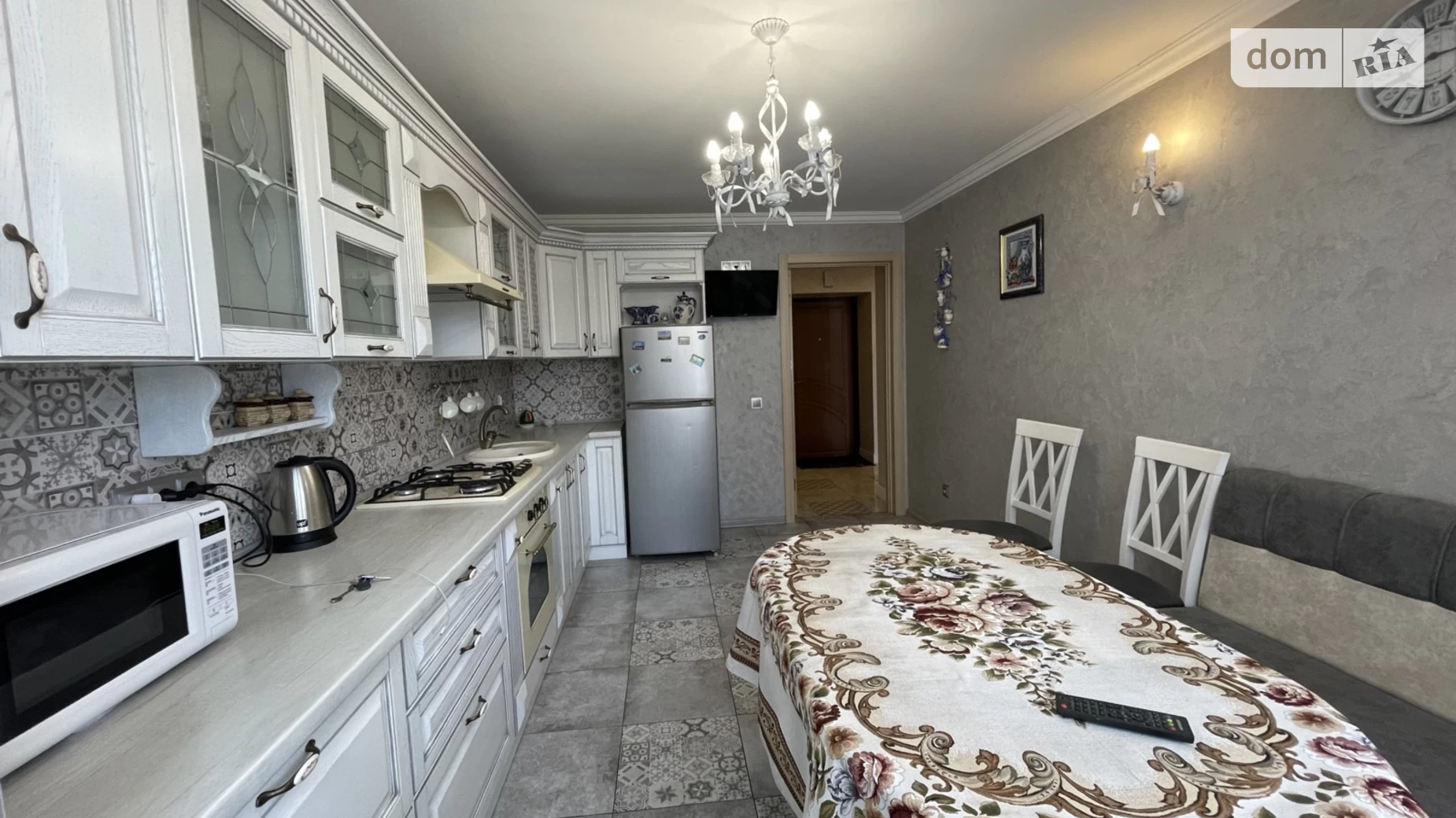 Сдается в аренду 2-комнатная квартира 64 кв. м в, цена: 400 $ - фото 3