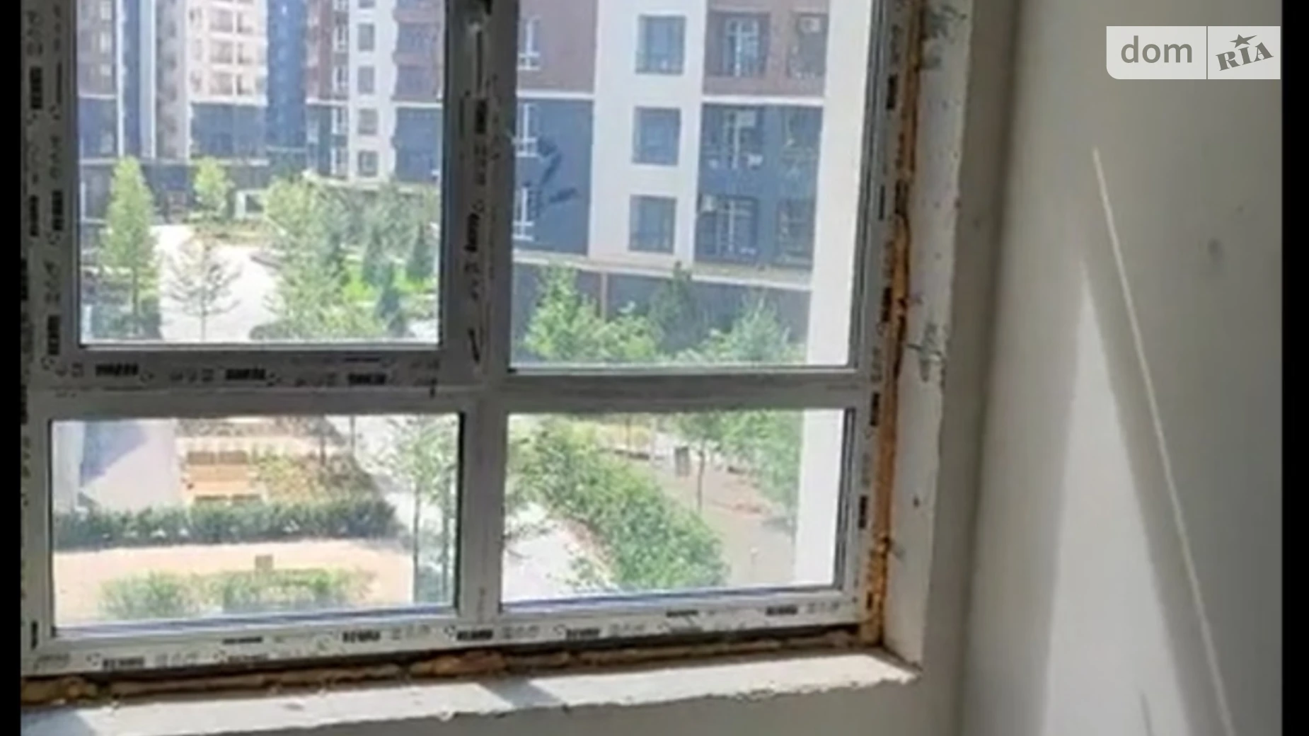 Продается 1-комнатная квартира 37 кв. м в Ирпене, ул. Кобылянской Ольги, 1В/13 - фото 3