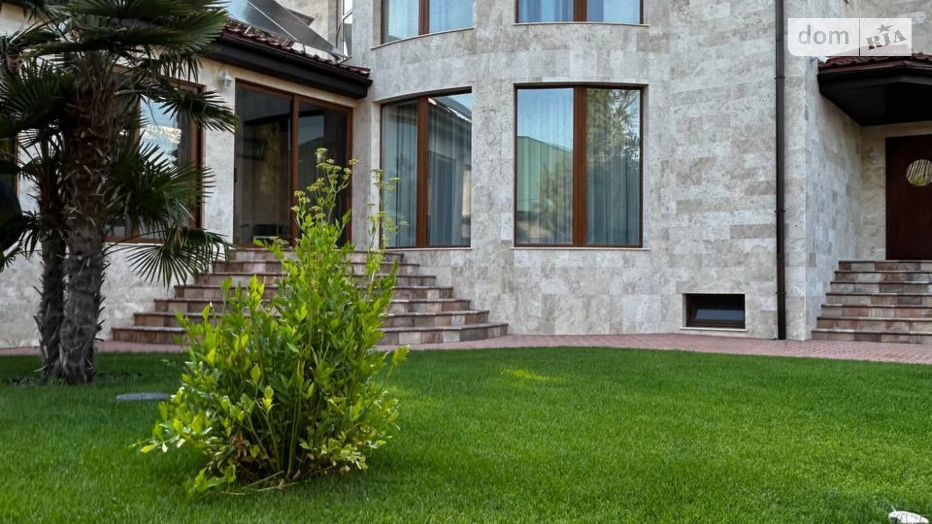 Продается дом на 2 этажа 300 кв. м с камином, цена: 730000 $ - фото 4