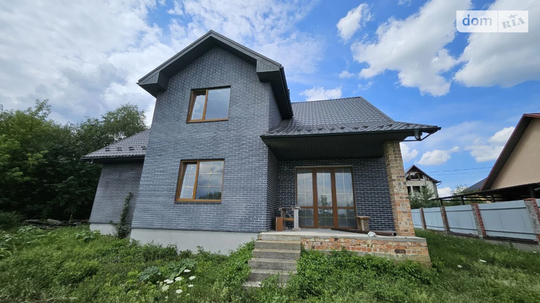 Продается дом на 2 этажа 200 кв. м с участком, цена: 95000 $ - фото 2