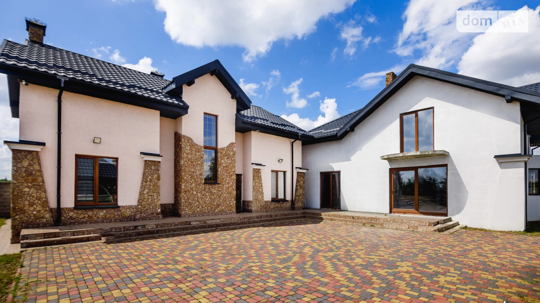 Продается дом на 2 этажа 260 кв. м с камином, цена: 134000 $ - фото 2