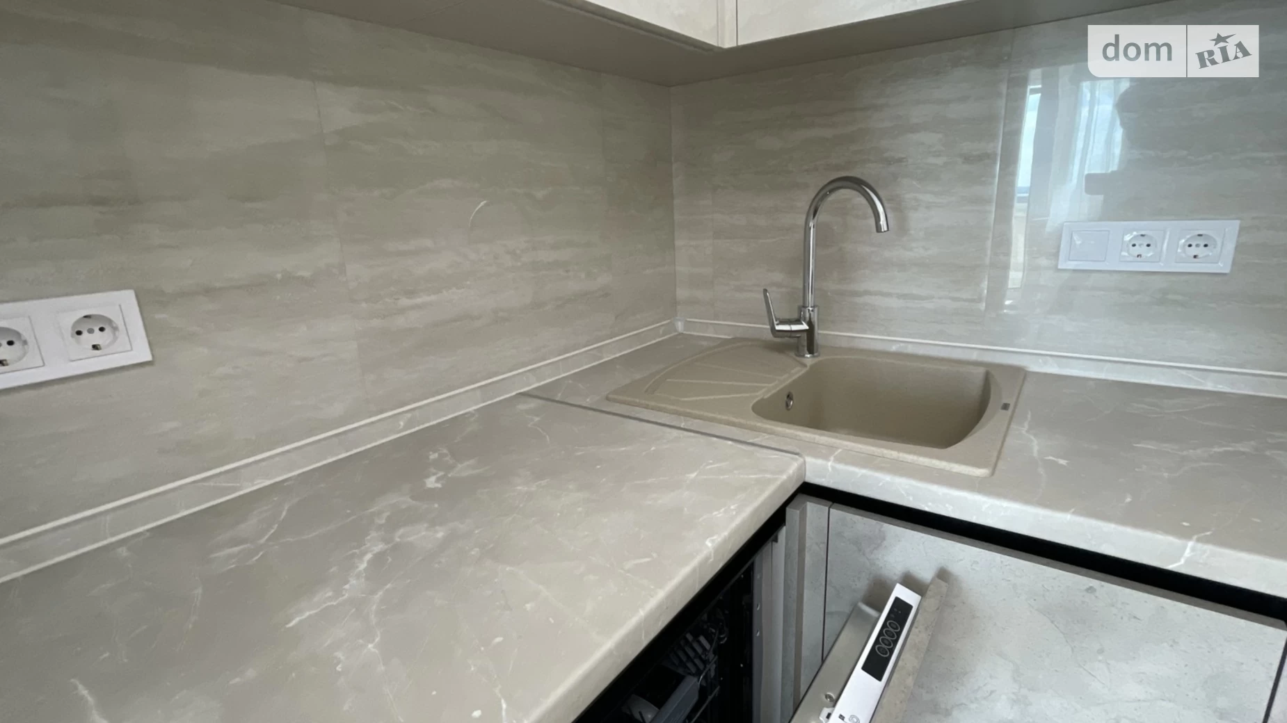 Продается 2-комнатная квартира 45 кв. м в Одессе, ул. Варненская - фото 2