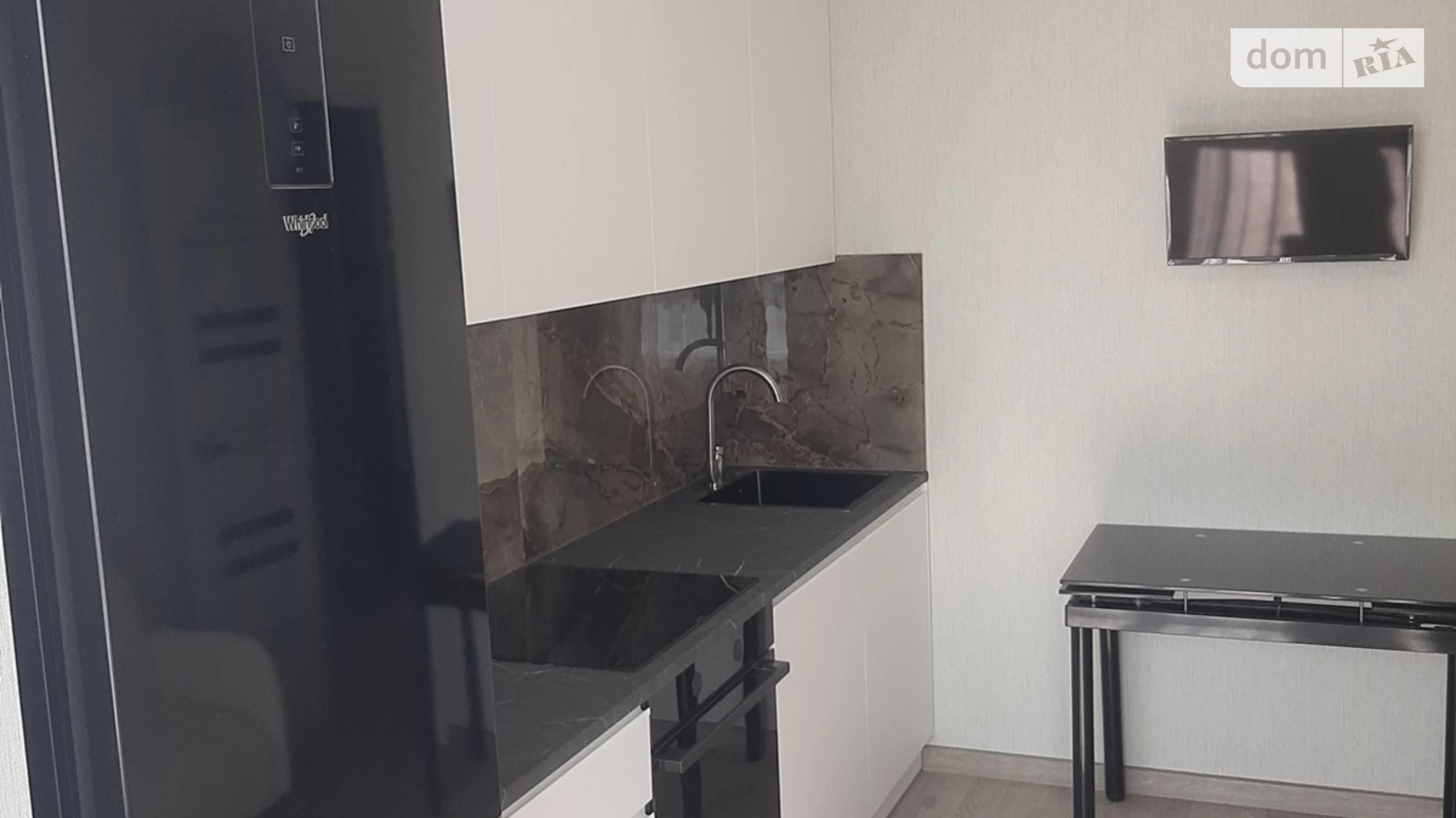 Продается 1-комнатная квартира 40 кв. м в Виннице, ул. Академика Янгеля - фото 3