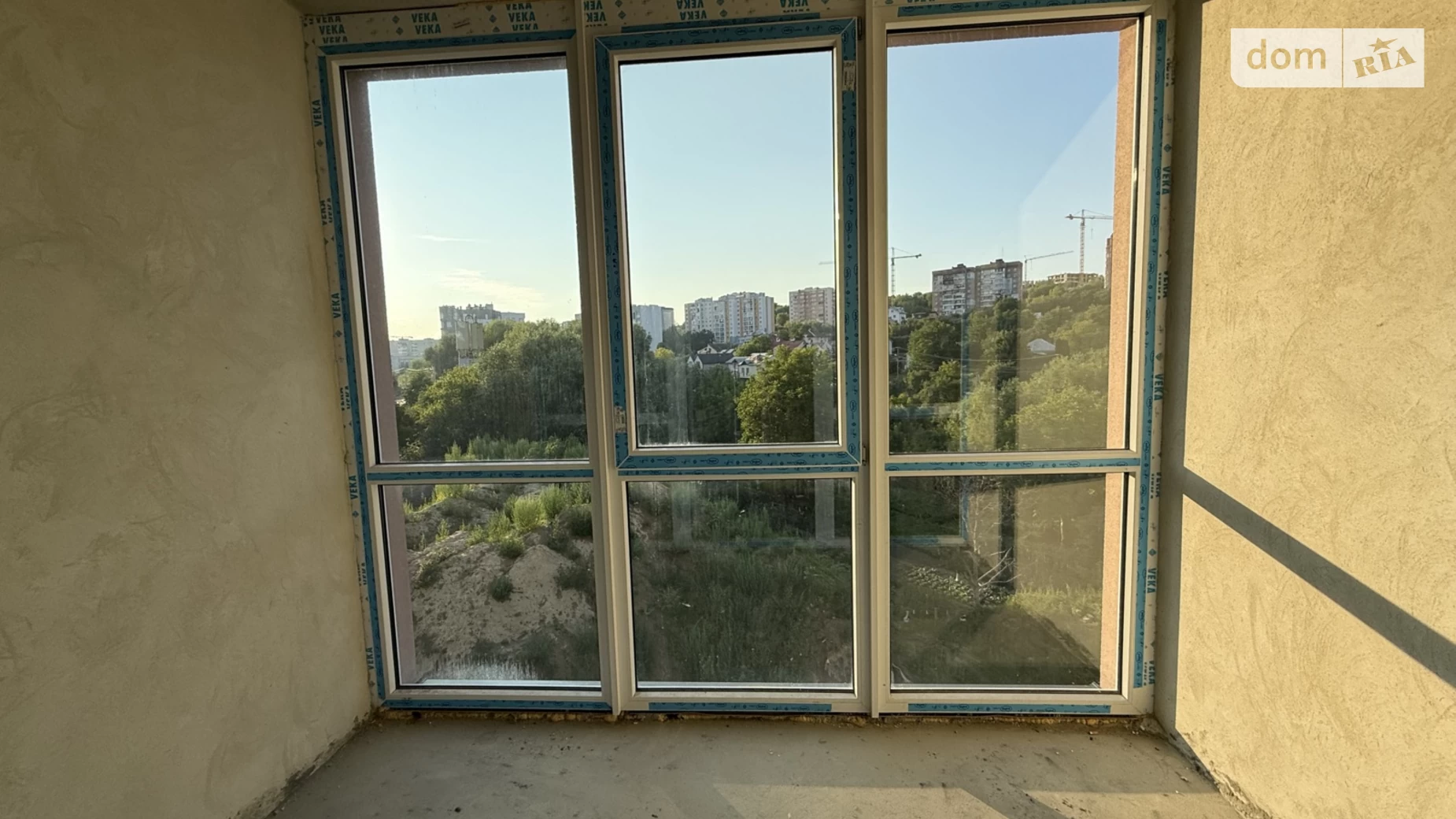 Продается 2-комнатная квартира 73.1 кв. м в Львове, ул. Камышовая - фото 2