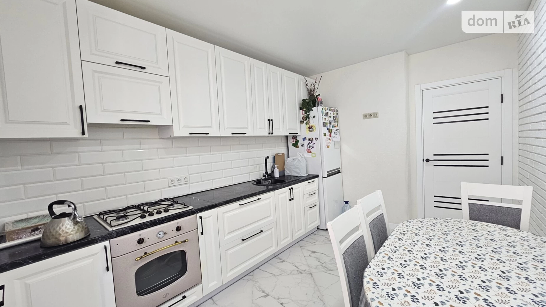 Продается 1-комнатная квартира 41.8 кв. м в Белой Церкви, ул. Митрофанова, 2А - фото 2