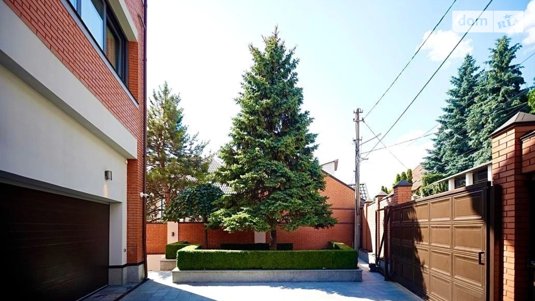 Продается дом на 3 этажа 575 кв. м с гаражом, цена: 3700000 $ - фото 4