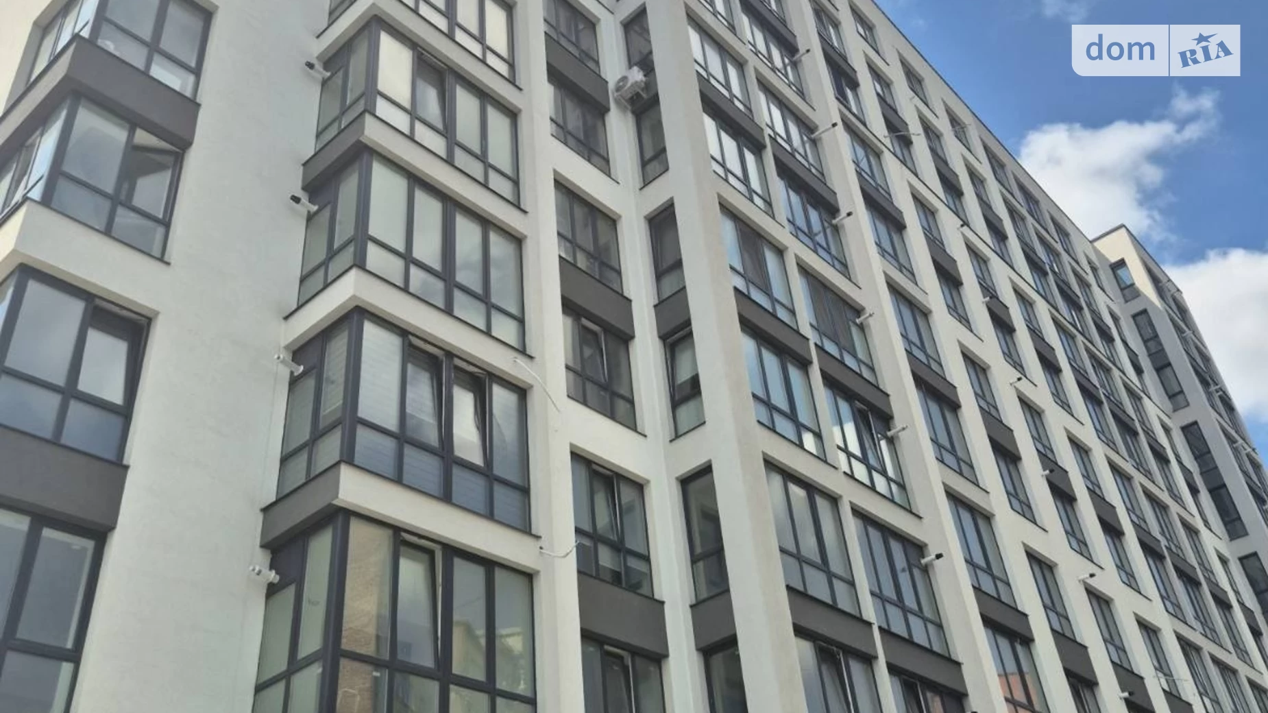 Продается 2-комнатная квартира 65.8 кв. м в Ивано-Франковске, ул. Горбачевского - фото 2