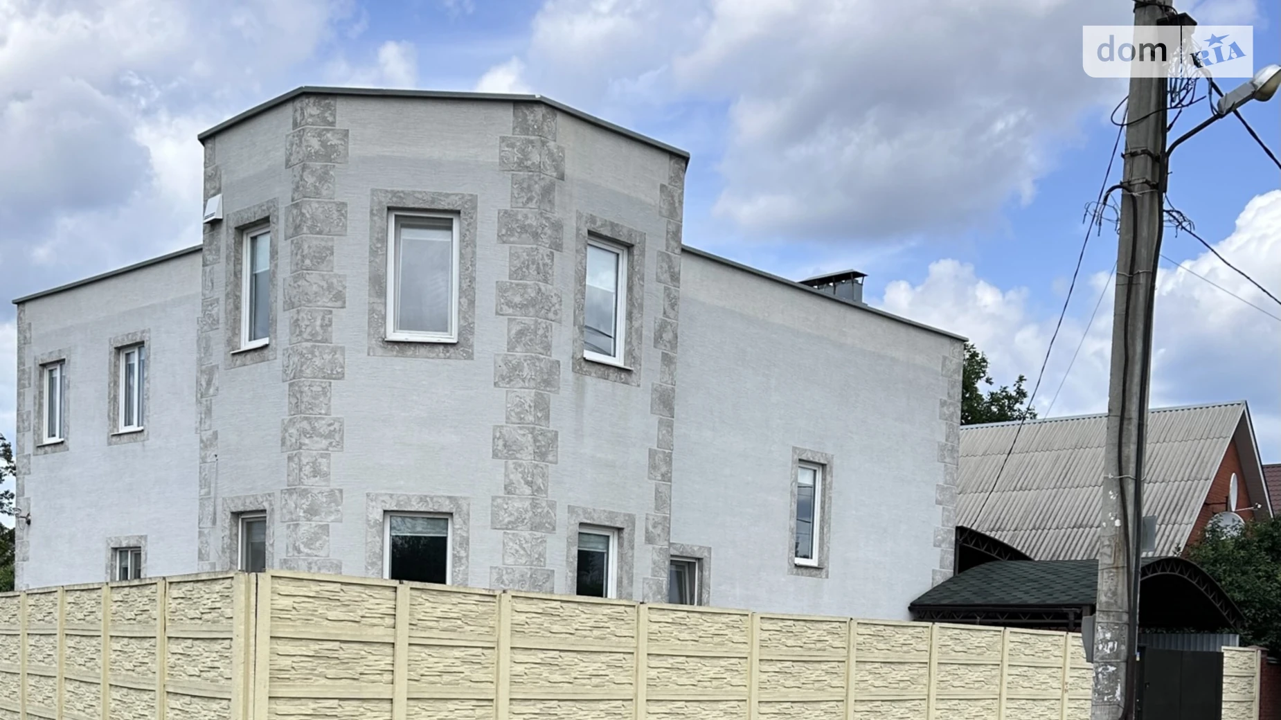 Продается дом на 2 этажа 346 кв. м с участком, цена: 225000 $ - фото 2