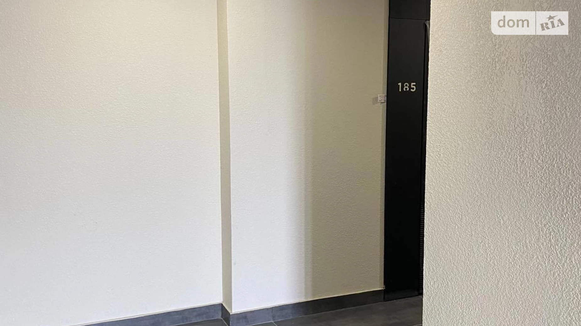 Продается 1-комнатная квартира 38 кв. м в Ивано-Франковске, бул. Южный, 40Б - фото 3