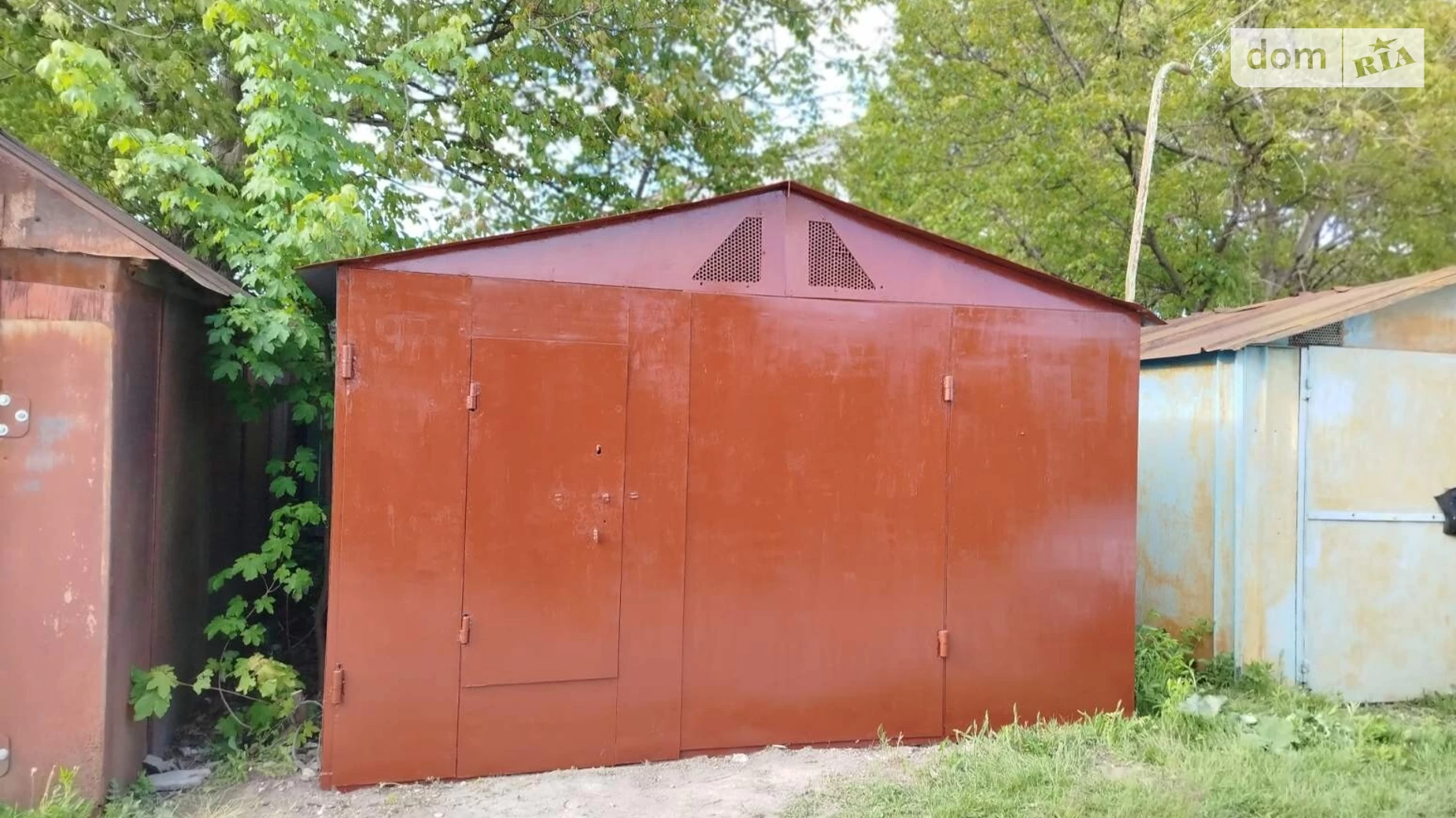 Продается отдельно стоящий гараж под легковое авто на 24 кв. м, цена: 3000 грн - фото 3