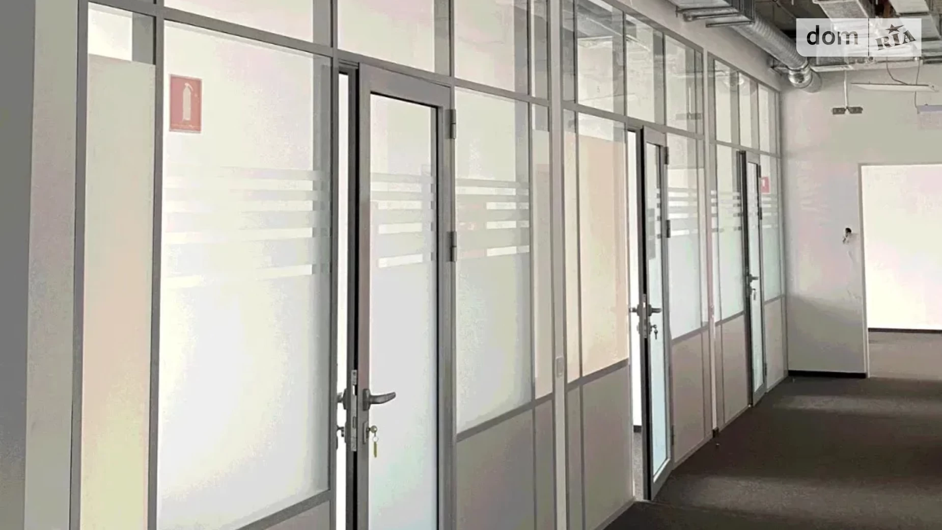 Сдается в аренду офис 1294 кв. м в бизнес-центре, цена: 29762 $ - фото 5