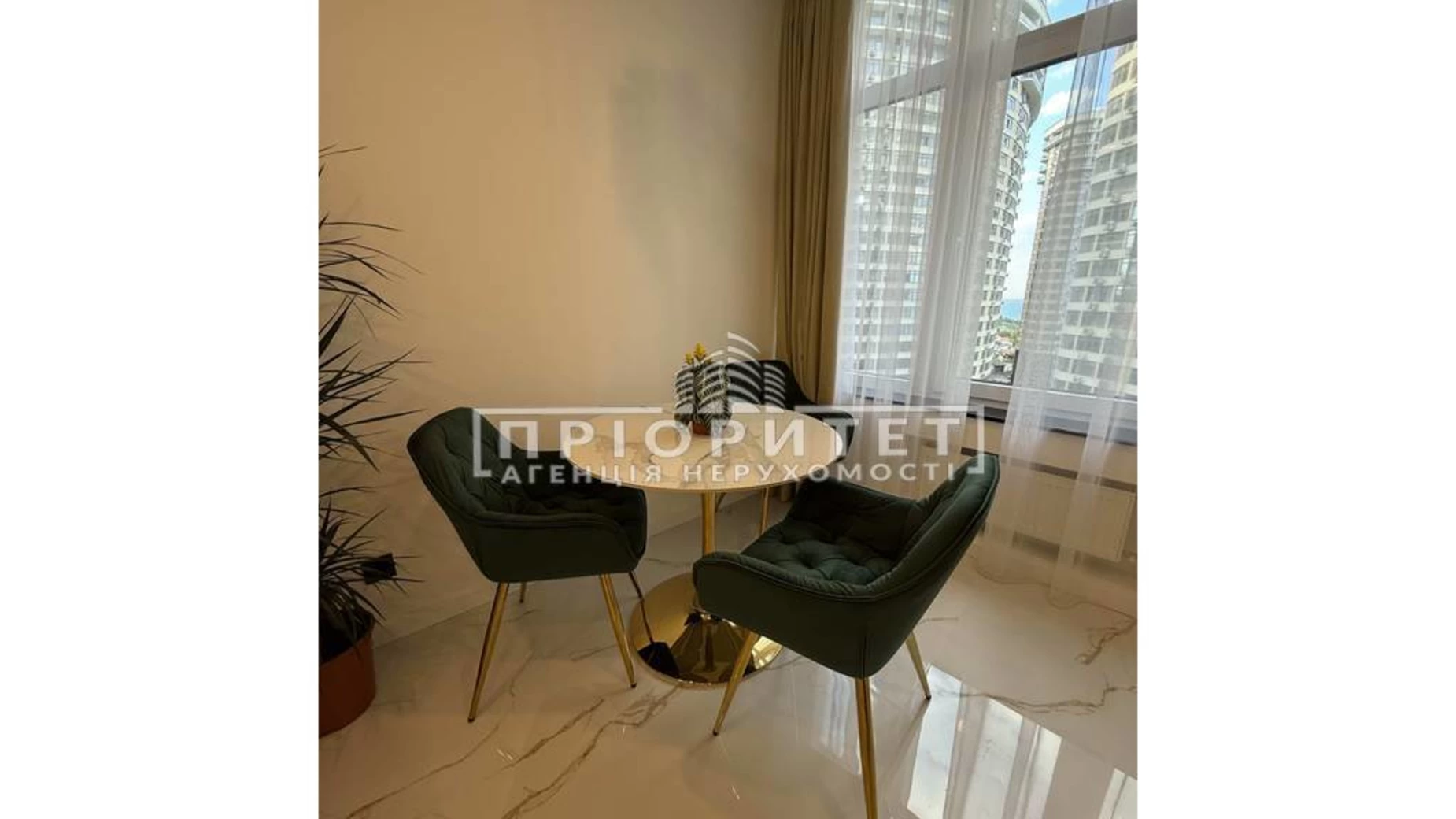 Продається 1-кімнатна квартира 43 кв. м у Одесі, вул. Валерія Самофалова - фото 2