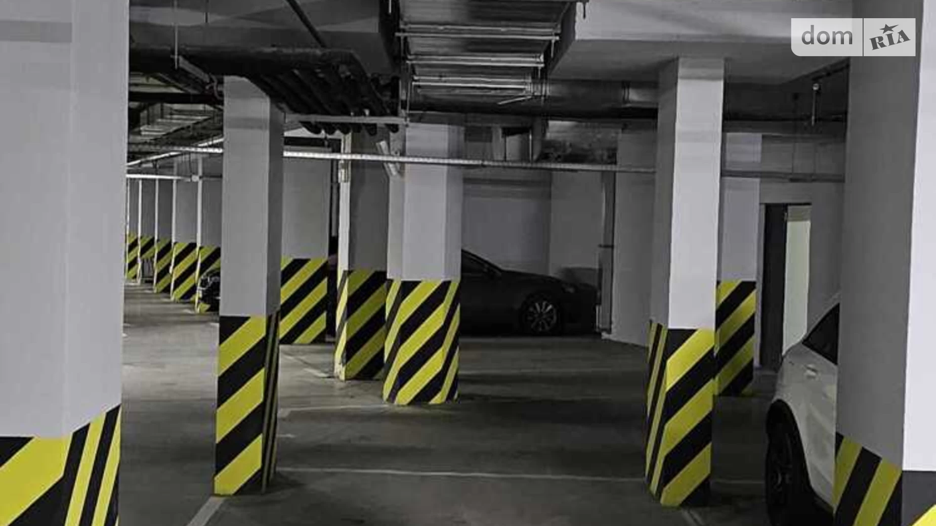 Продается подземный паркинг под легковое авто на 15 кв. м, цена: 32000 $ - фото 2