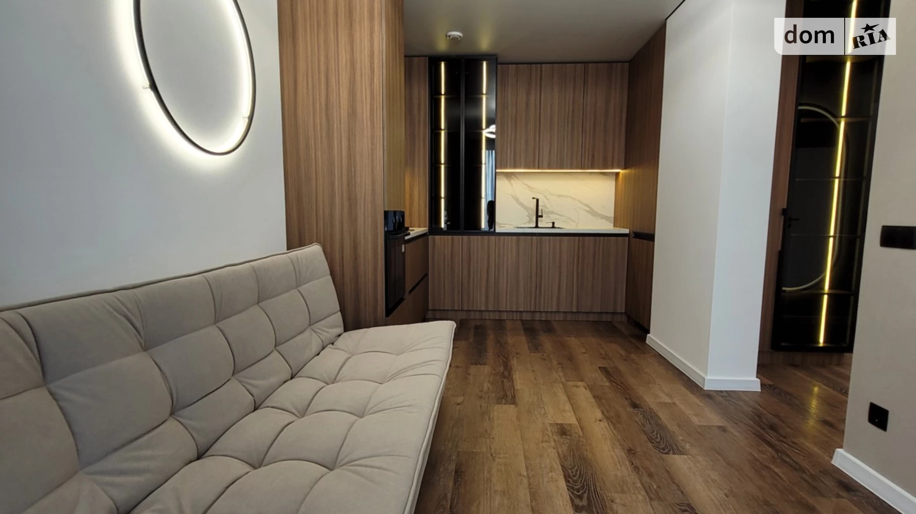 Продается 2-комнатная квартира 62 кв. м в Ивано-Франковске, ул. Карпатская, 10Б - фото 2