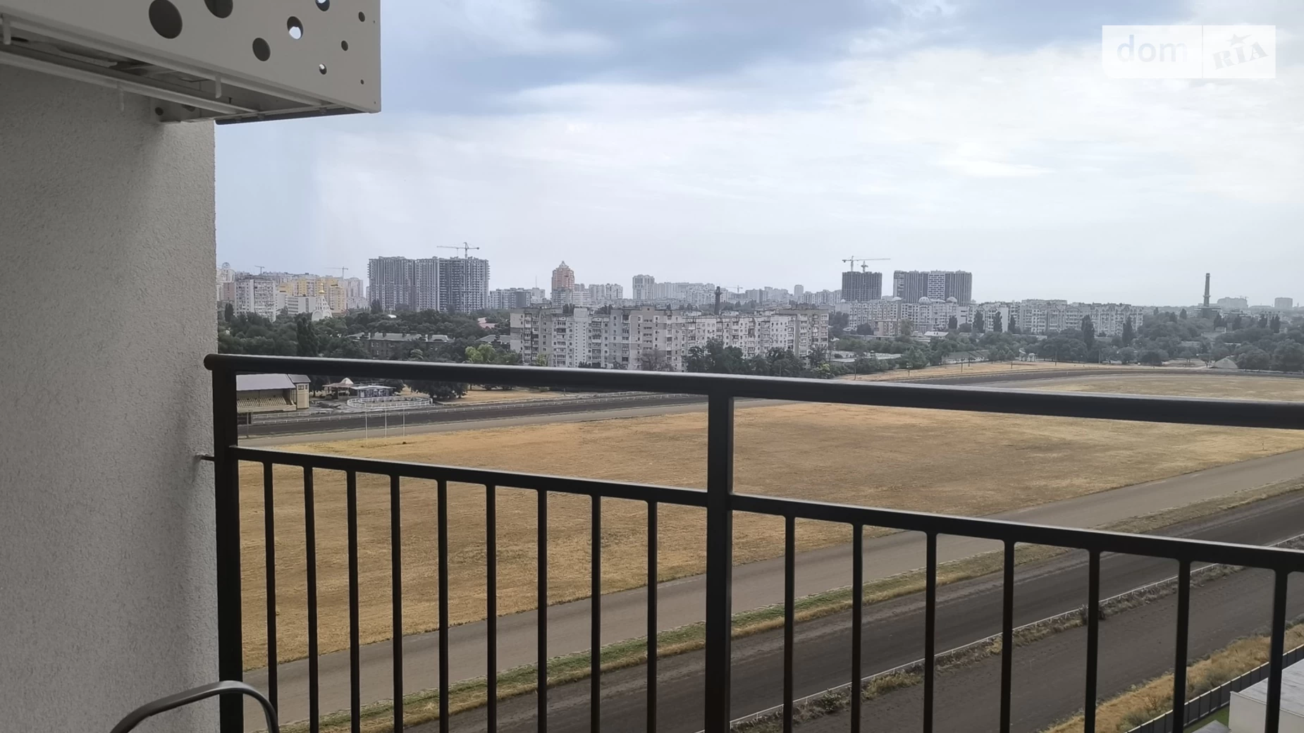 Продается 1-комнатная квартира 42 кв. м в Одессе, ул. Краснова, 3 корпус 66 - фото 3