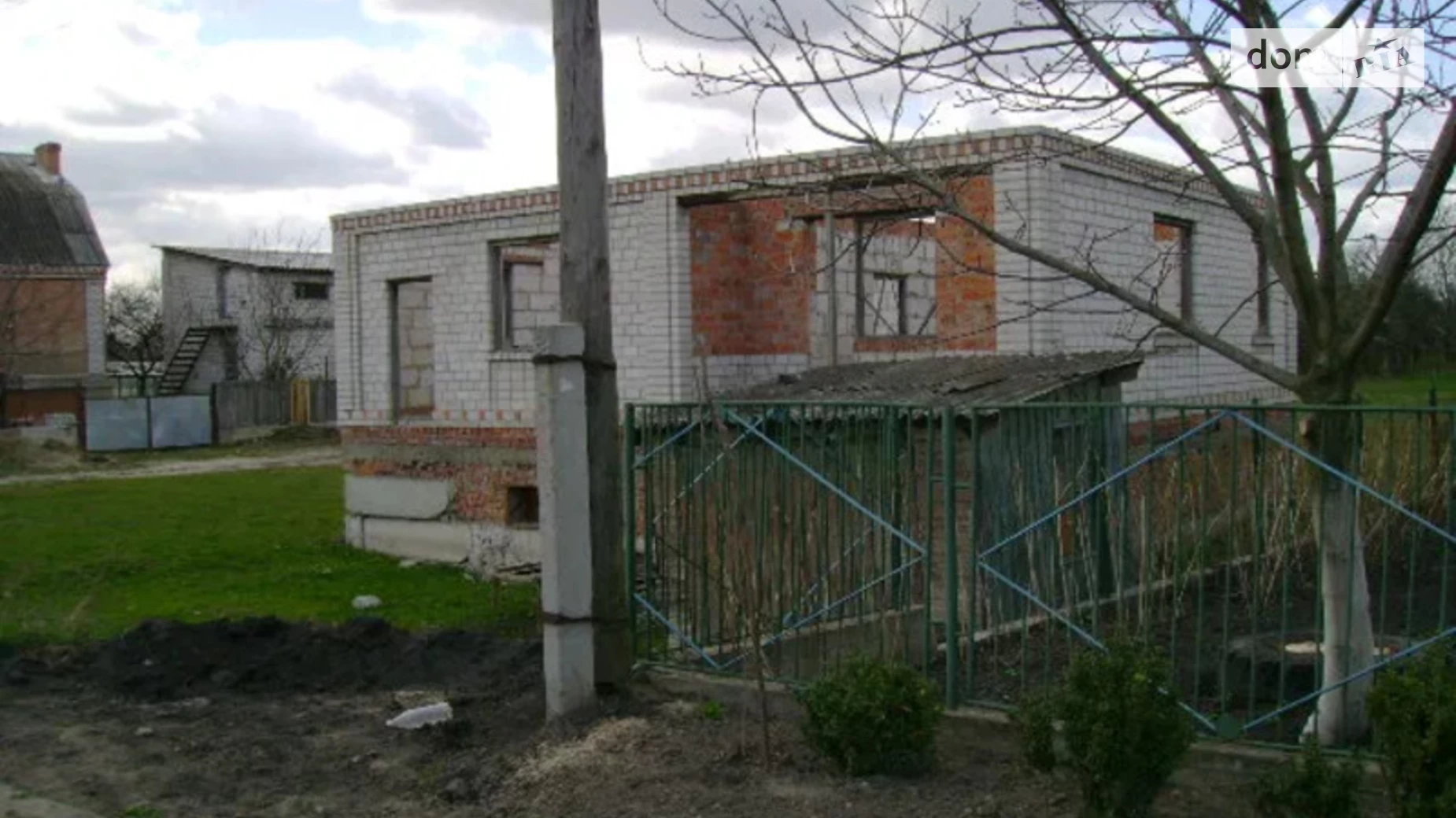 Продается дом на 2 этажа 110 кв. м с балконом, цена: 10000 € - фото 2