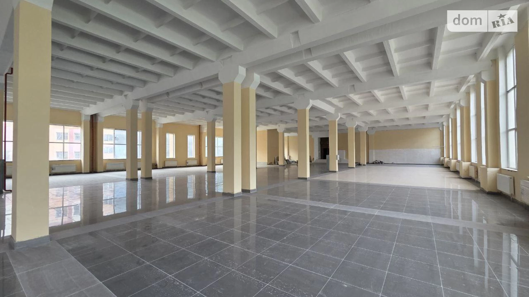 Сдается в аренду офис 2000 кв. м в бизнес-центре, цена: 25800 $ - фото 2