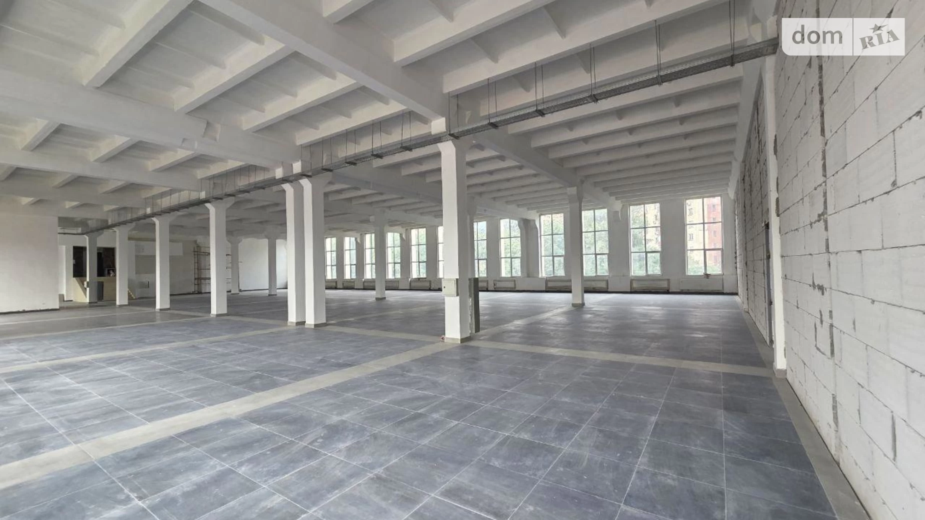 Сдается в аренду офис 2200 кв. м в бизнес-центре, цена: 26400 $ - фото 3
