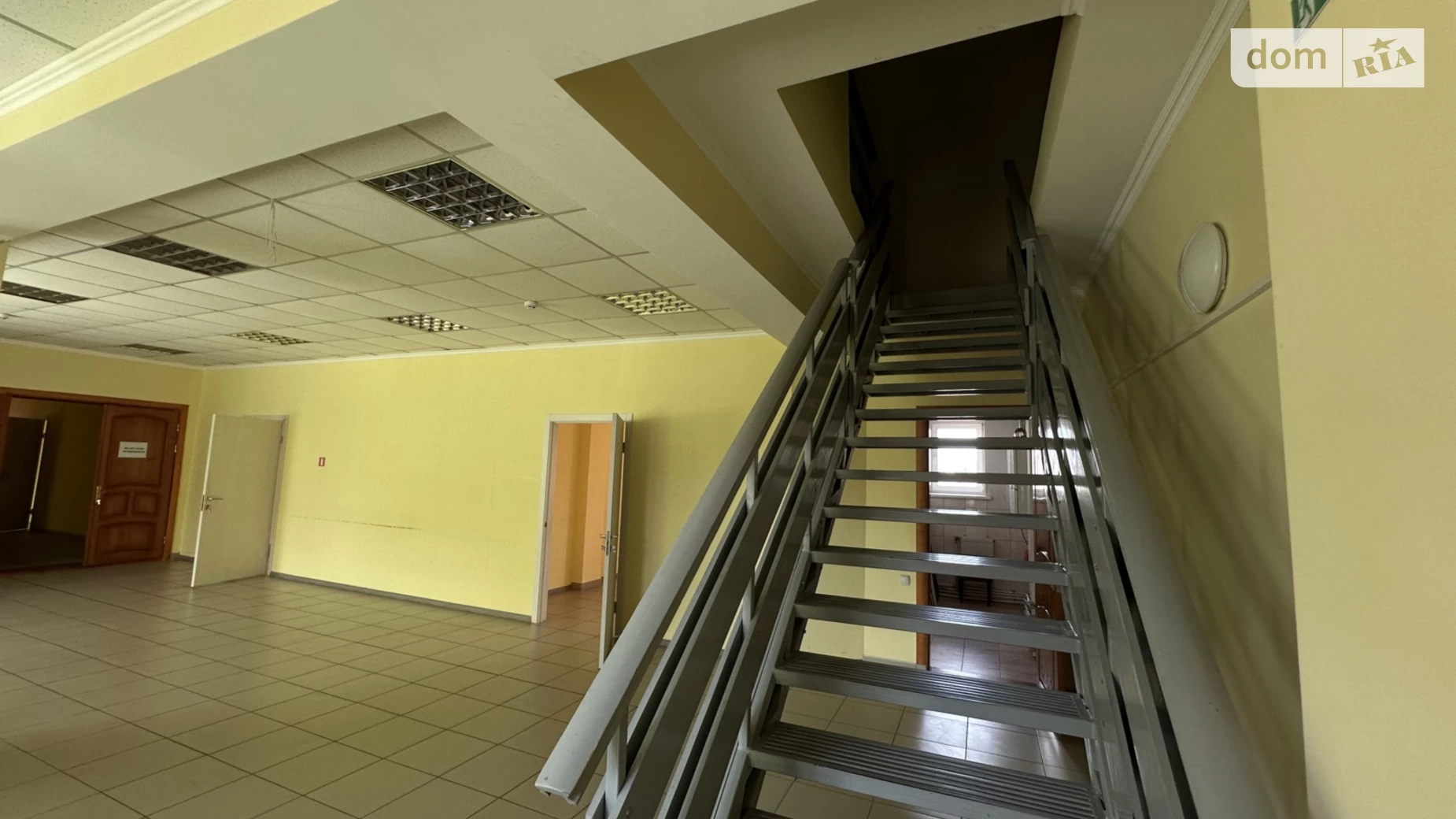 Здається в оренду офіс 530 кв. м в бізнес-центрі, цена: 5500 $ - фото 2