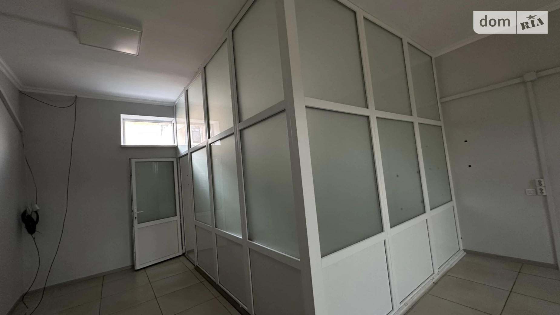 Здається в оренду приміщення вільного призначення 86 кв. м в 3-поверховій будівлі, цена: 800 $ - фото 4