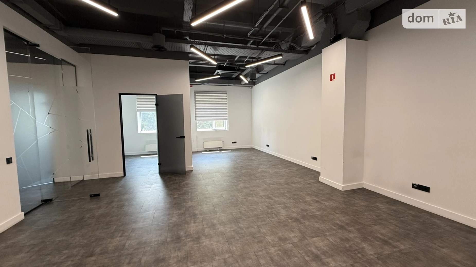 Сдается в аренду офис 513 кв. м в бизнес-центре, цена: 10260 $ - фото 3