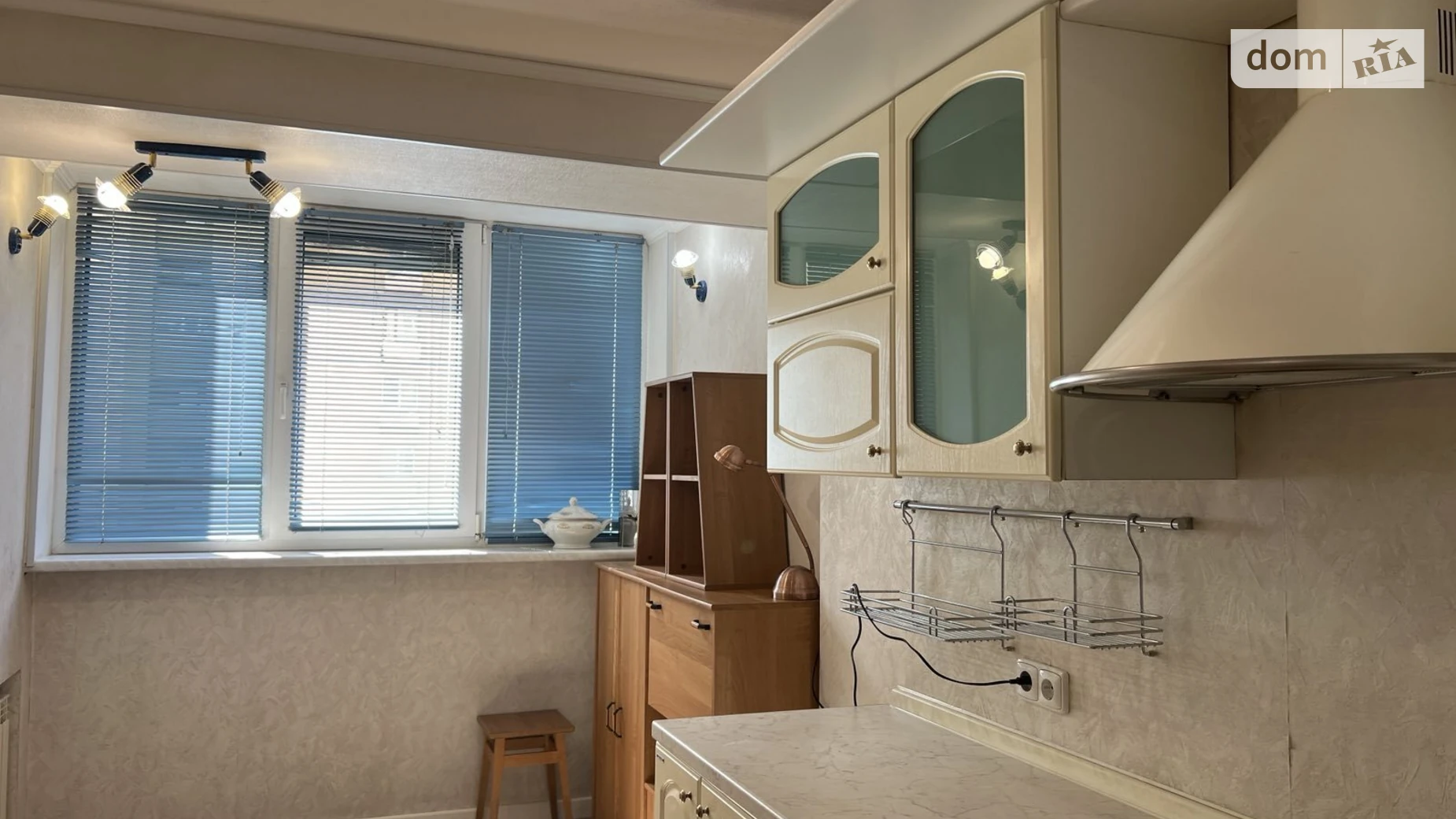 Продается 2-комнатная квартира 60.7 кв. м в Киеве, вул. Антоновича(Горького) - фото 2