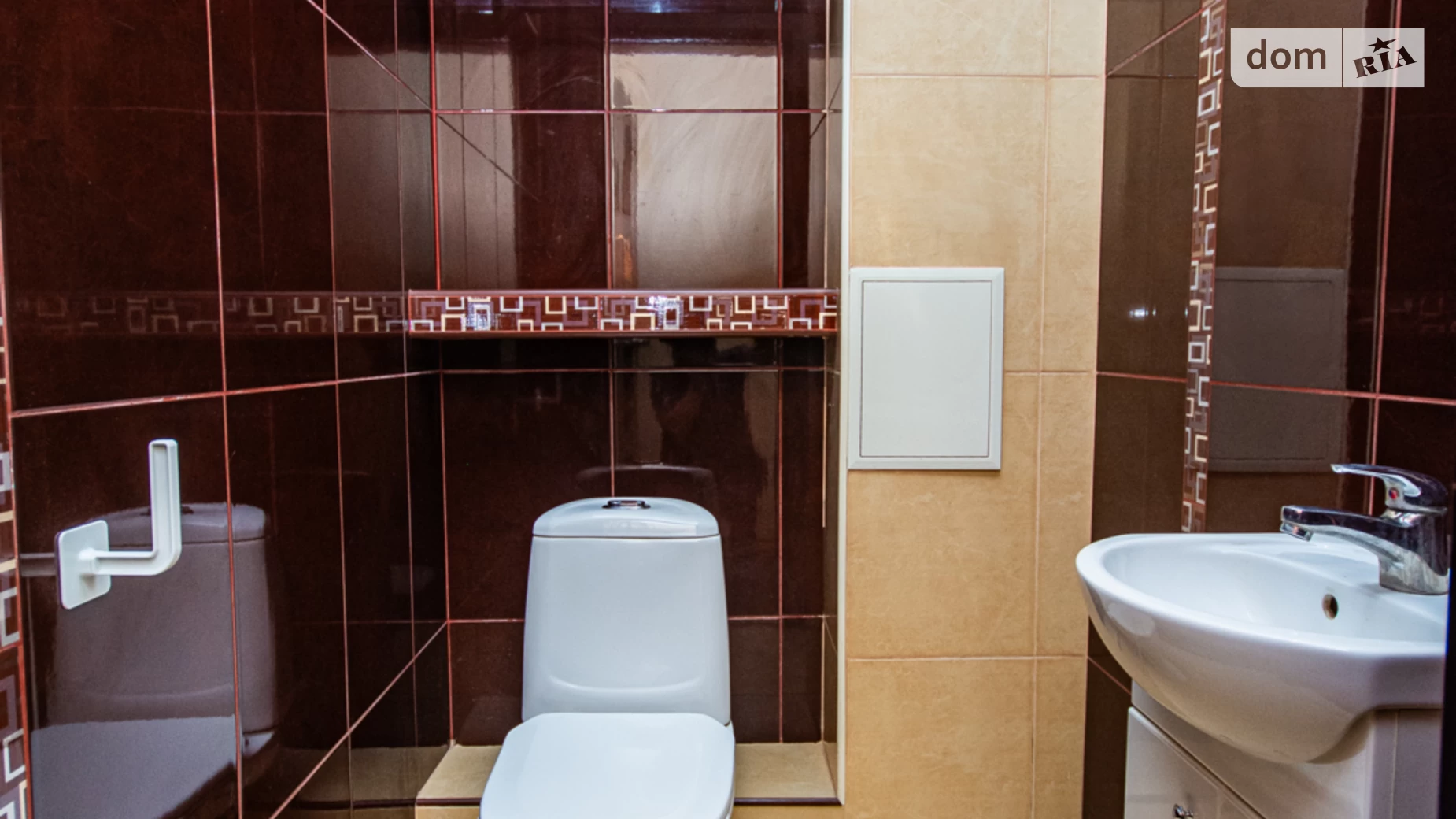 Продается 3-комнатная квартира 107 кв. м в Киеве, бул. Дарницкий, 8 - фото 2