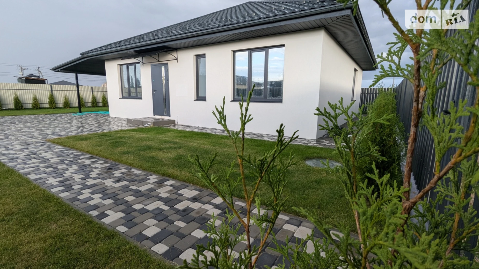 Продается одноэтажный дом 95 кв. м с камином, цена: 75000 $ - фото 2