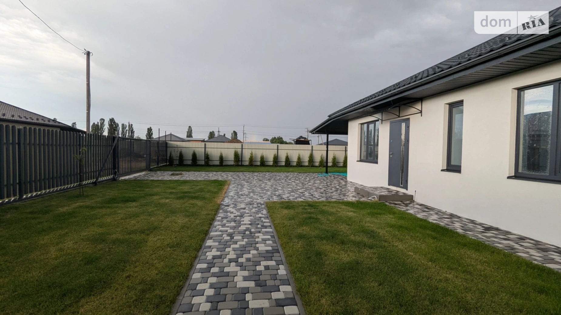 Продается одноэтажный дом 95 кв. м с камином, цена: 75000 $ - фото 3