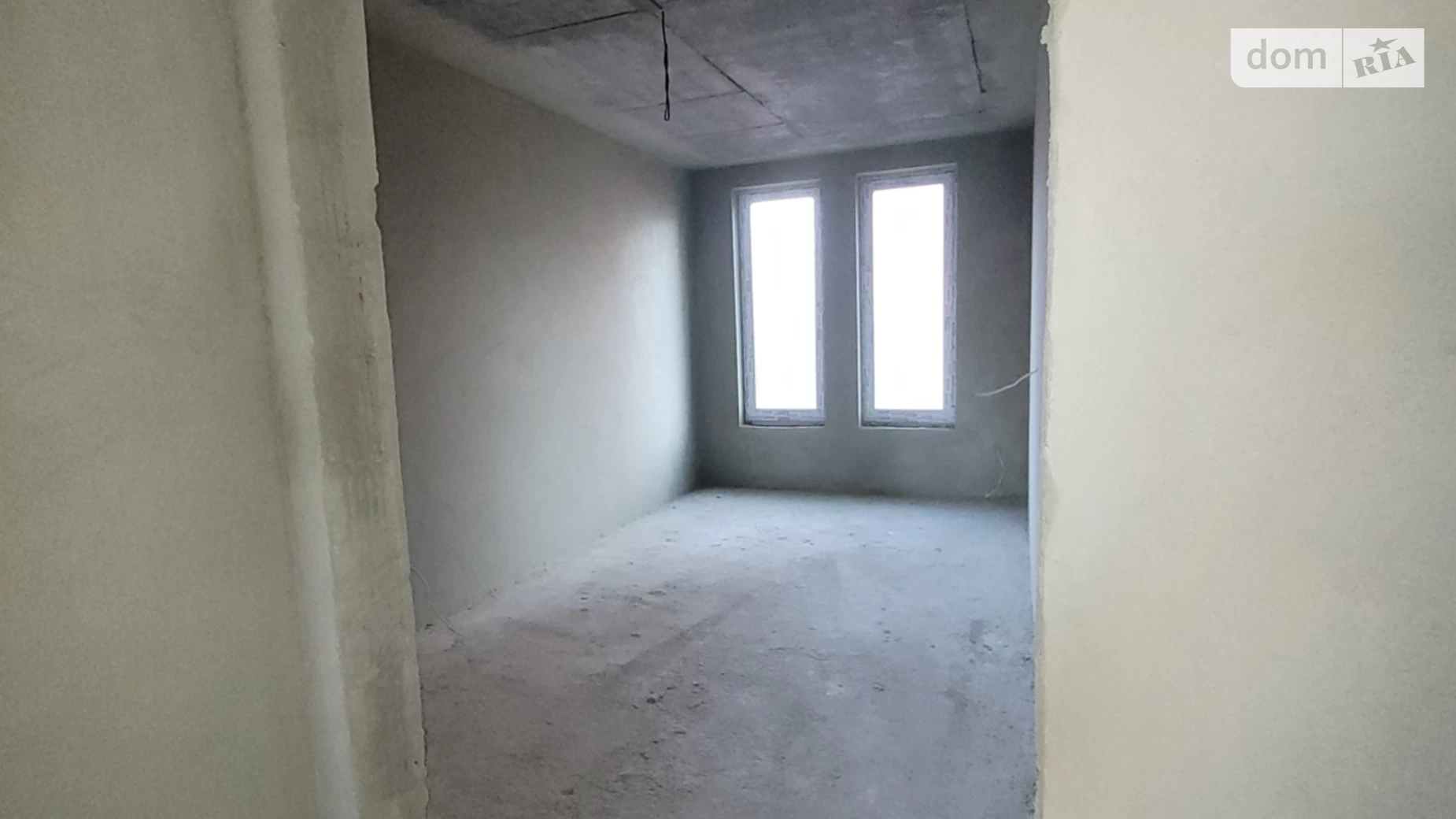 Продается 2-комнатная квартира 68.3 кв. м в Ужгороде, ул. Минайская, 14В - фото 2