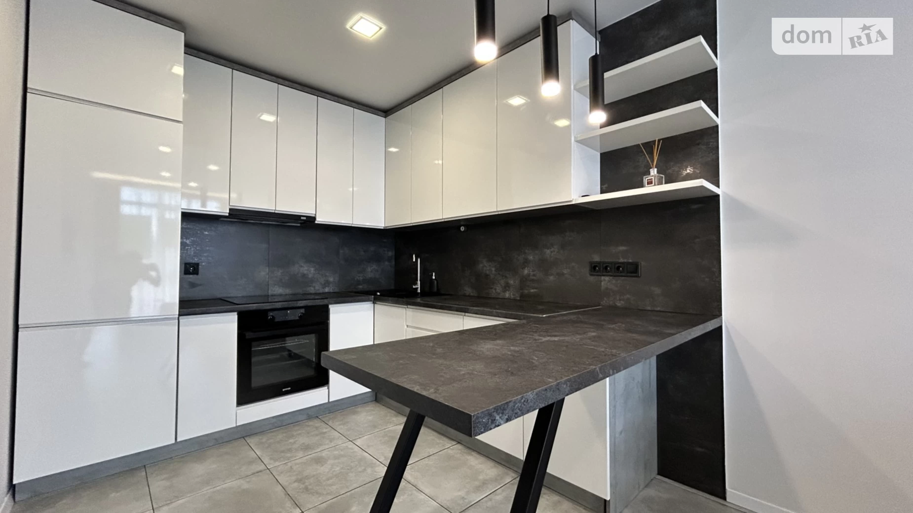 Продается 1-комнатная квартира 42 кв. м в Ивано-Франковске, ул. Кисилевской Ольги - фото 2